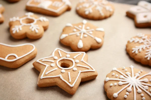 Sabrosas Galletas Caseras Navidad Papel Pergamino Primer Plano —  Fotos de Stock