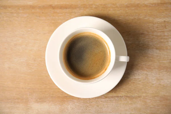 Kop Heerlijke Warme Koffie Houten Achtergrond Bovenaanzicht — Stockfoto