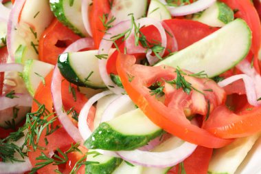 Arka plan, closeup olarak taze sebze ile lezzetli salata