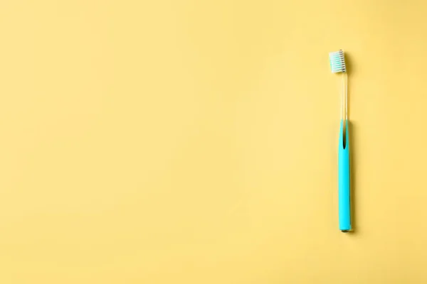 Ручная Зубная Щетка Цветном Фоне Стоматологическая Помощь — стоковое фото
