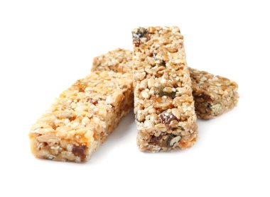 Beyaz arka plan üzerinde farklı Tahıl tahıl barlar. Sağlıklı snack