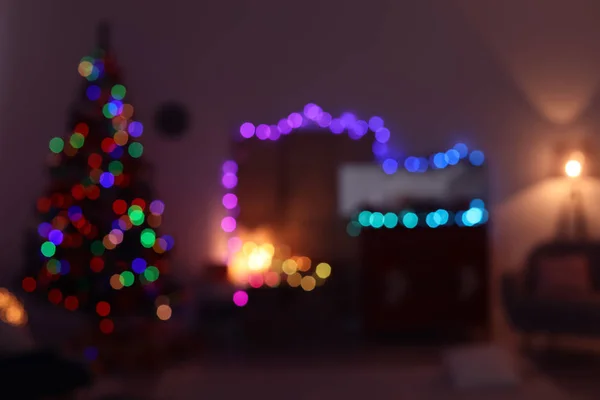 Θολή Προβολή Του Εσωτερικού Κομψό Σαλόνι Χριστουγεννιάτικα Φώτα Βράδυ — Φωτογραφία Αρχείου