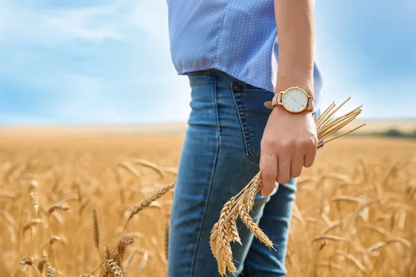 Young Woman Grain Field Closeup Cereal Farming — Stock Photo, Image