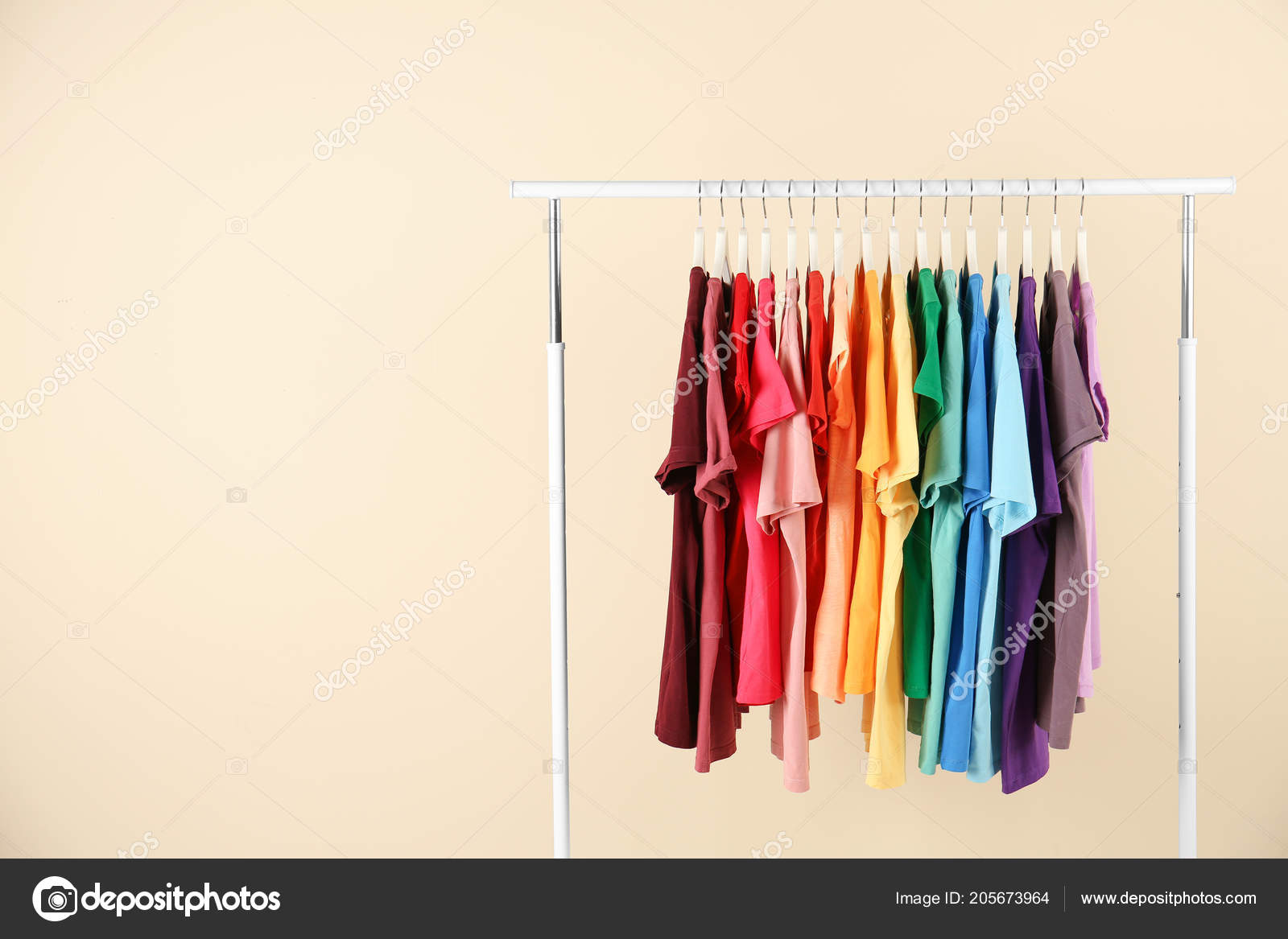Rainbow Color Order Picture Many Shirts Hanging Order Rainbow