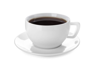 Beyaz arka plan üzerinde sıcak aromatik kahve ile seramik kupa
