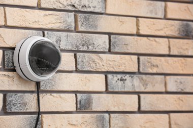 Modern güvenlik Cctv kamera tuğla duvar