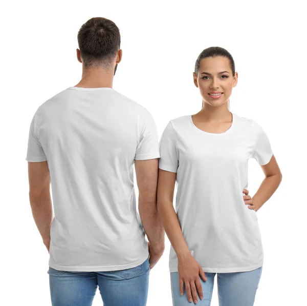 Pareja Joven Camisetas Sobre Fondo Blanco Burla Para Diseño — Foto de Stock