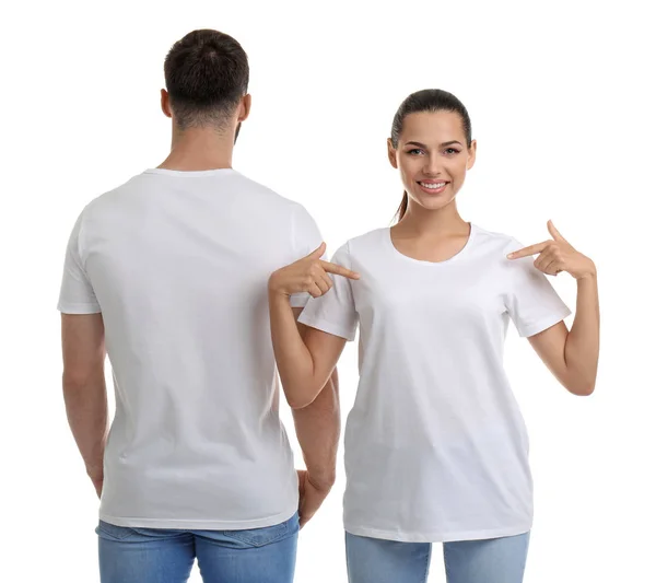 Jeune Couple Shirts Sur Fond Blanc Maquette Pour Design — Photo