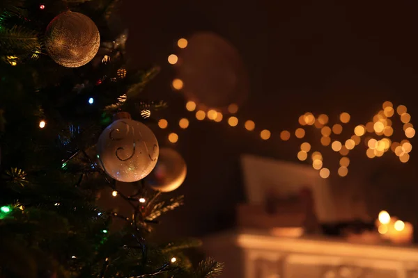 Albero Natale Con Arredamento Elegante Soggiorno Interno Notte — Foto Stock