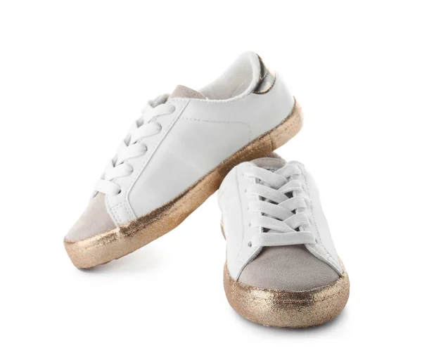 白い背景のスタイリッシュな新しい靴のペア — ストック写真