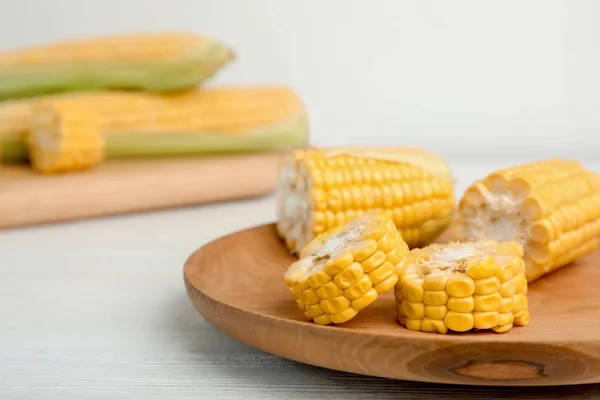 Plate Tasty Sweet Corn Wooden Table — Stock Photo, Image