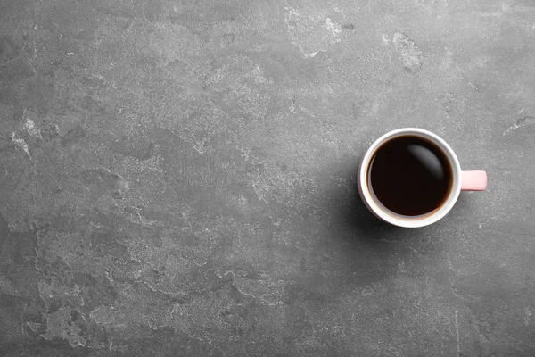 Taza Cerámica Con Café Aromático Caliente Sobre Fondo Grunge Vista — Foto de Stock