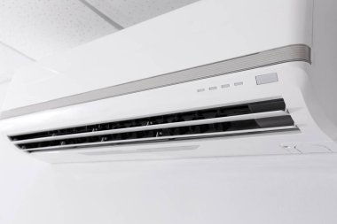 Modern klima beyaz duvar kapalı, closeup görünümü