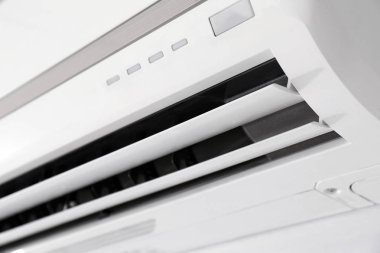 Modern klima beyaz duvar kapalı, closeup görünümü