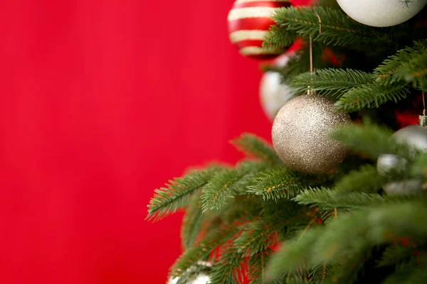 Beautifully Decorated Christmas Tree Color Background Closeup — Stock Photo, Image