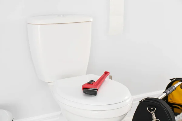 Plumber Wrench Toilet Bowl Lid Bathroom — Stock Photo, Image