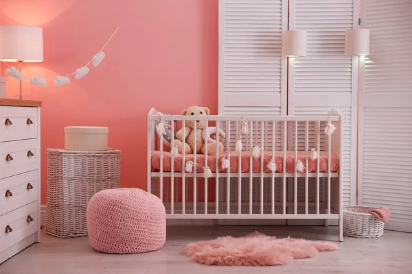 Baby Kamer Interieur Met Decoratie Comfortabele Wieg — Stockfoto