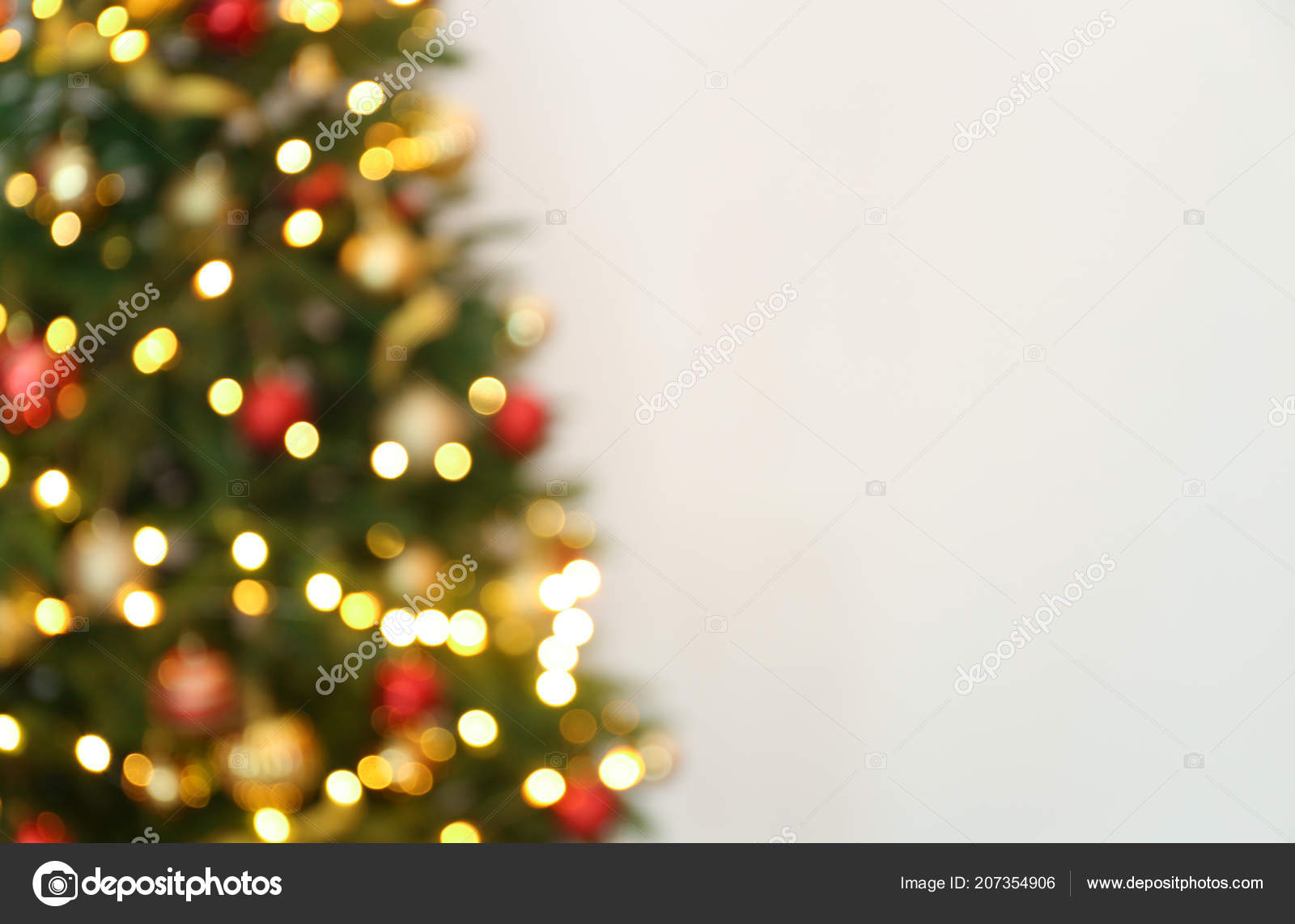 Wooden Table Blurred Christmas Tree Fairy Lights Background — Stock Photo ©  liudmilachernetska@gmail.com #206638754