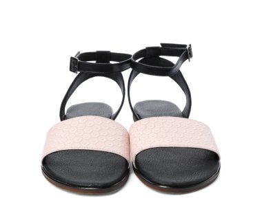 Beyaz arka plan üzerinde trendy Bayan Ayakkabı