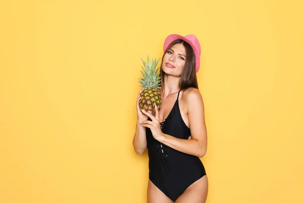Sexy Young Woman Bikini Pineapple Color Background — Stock Photo, Image