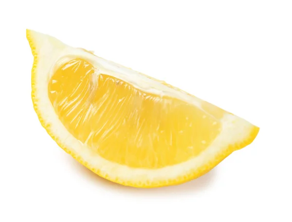 Beyaz Arka Planda Olgun Limon Dilimi — Stok fotoğraf
