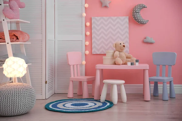 Quarto Infantil Moderno Interior Com Brinquedos Decorações — Fotografia de Stock
