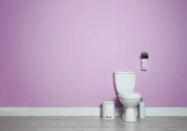 Novo Vaso Sanitário Cerâmica Banheiro Moderno Com Espaço Para Texto — Fotografia de Stock