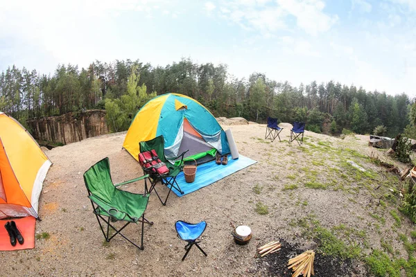 Camping Tenten Accessoires Wildernis Zomerdag — Stockfoto