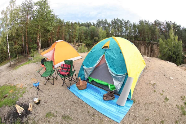 Tentes Camping Accessoires Pleine Nature Jour Été — Photo