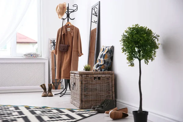 Stylish Hallway Interior Mirror Rack — Stock Photo, Image