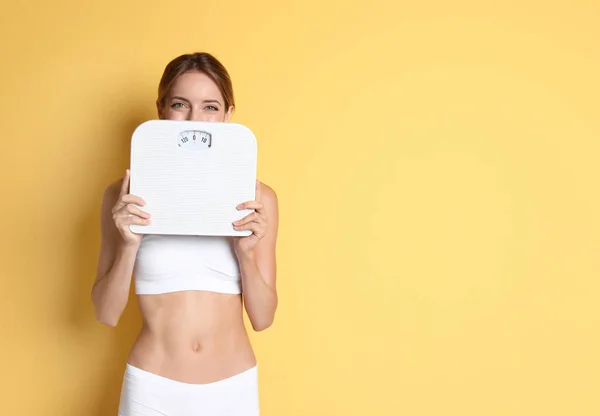 Happy Slim Woman Satisfied Her Diet Results Holding Bathroom Scales — Stock Photo, Image