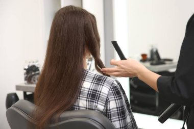 Profesyonel Bayan Kuaför Salonu istemcisinde ile çalışma