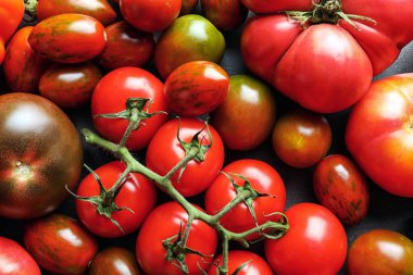 Arka plan, üstten görünüm olarak lezzetli sulu domates