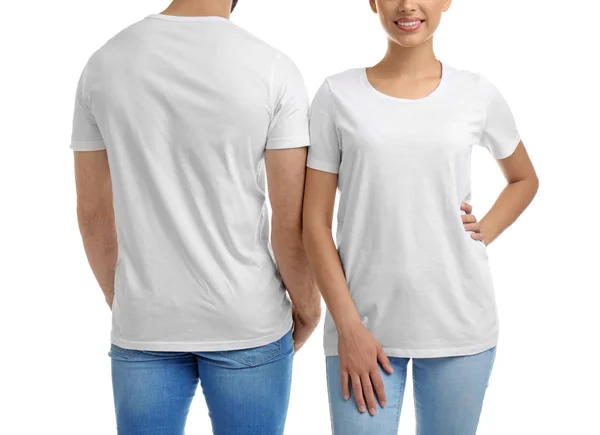 Pareja Joven Camisetas Sobre Fondo Blanco Burla Para Diseño — Foto de Stock