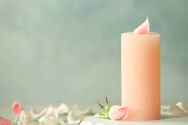 Candle Floral Decor Color Background — Stock Photo, Image