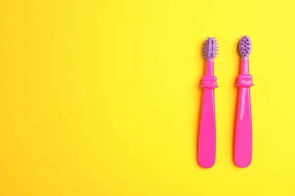 Manual Toothbrushes Children Color Background Top View Space Text — Stock Photo, Image