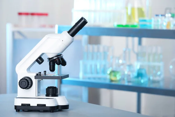 Moderna Mikroskop Bord Laboratorium Kemisk Analys — Stockfoto