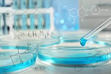 Laboratuvar analiz, closeup gerçekleştiriliyor. Arka plan üzerinde kimyasal formüller 