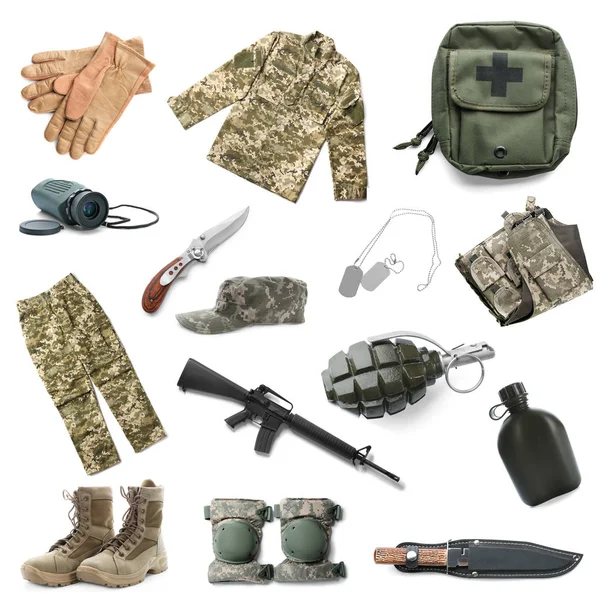 白い背景の武器や軍服セット — ストック写真