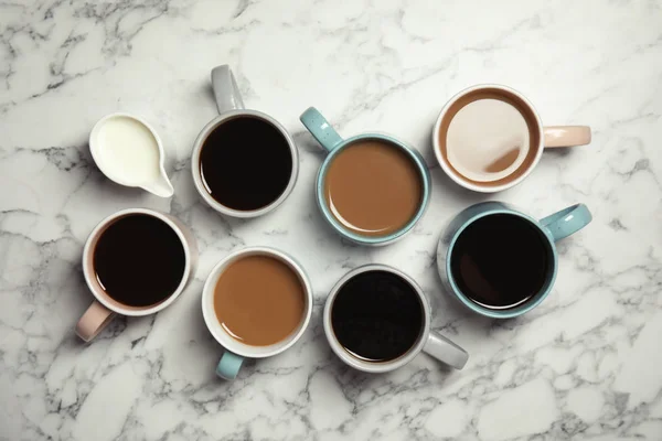 Plat Lag Samenstelling Met Kopjes Koffie Marmeren Achtergrond Food Fotografie — Stockfoto