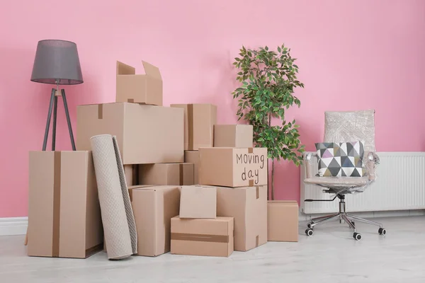 Cardboard Boxes Household Stuff Empty Room Moving Day — Stock Photo, Image