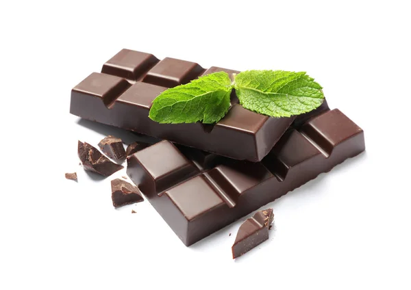 Stücke Dunkle Schokolade Mit Minze Auf Weißem Hintergrund — Stockfoto