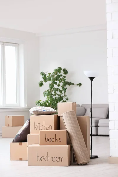 Pile Moving Boxes Household Stuff Living Room — Stock Photo, Image