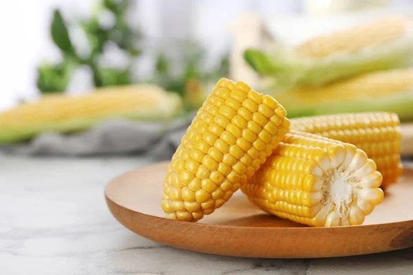 Plate Tasty Sweet Corn Cob Table — Stock Photo, Image