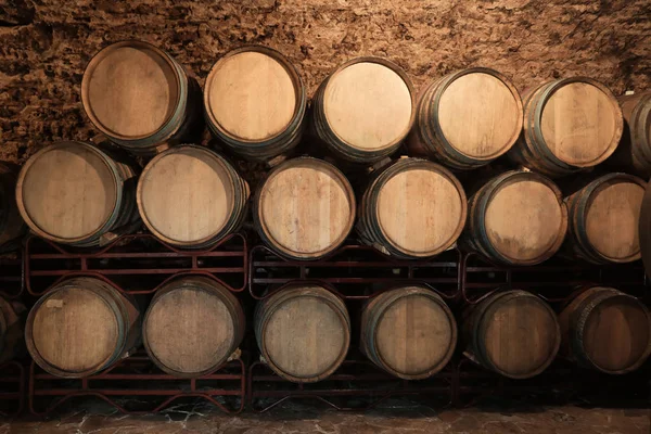 Intérieur Cave Vin Avec Grands Tonneaux Bois — Photo