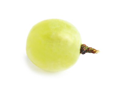 Taze olgun sulu yeşil üzüm beyaz izole