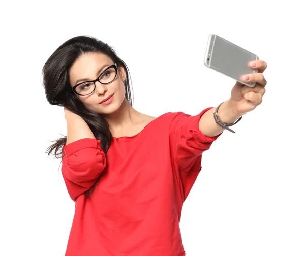白い背景の上に Selfie を取る魅力的な若い女性 — ストック写真