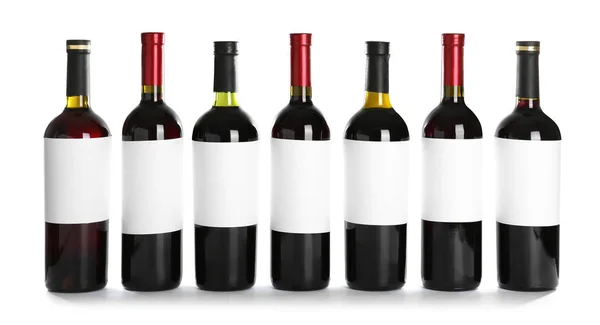 Beyaz Zemin Üzerine Kırmızı Şarap Şişe — Stok fotoğraf