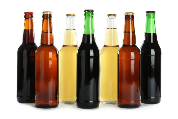 Láhve Různými Pivo Bílém Pozadí — Stock fotografie