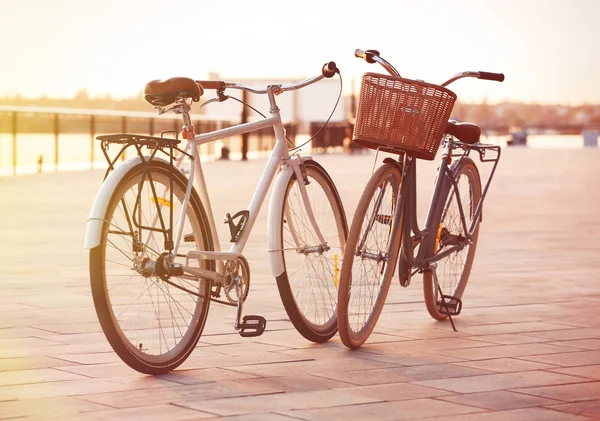 Bicicletas Modernas Livre Dia Verão — Fotografia de Stock